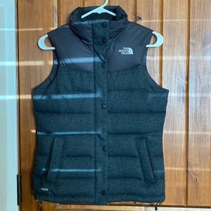 WOMENS THE NORTH FACE DARK GREY TWILL VEST DOWN 700 FILL